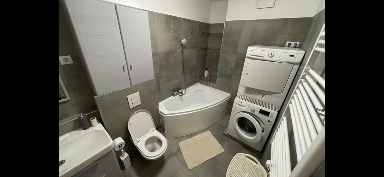 N.Cristian Apartment ブダペスト エクステリア 写真